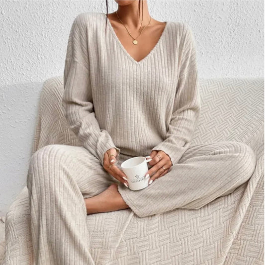 Cozy Women’s Loungewear Set with V-Neck Sweater and Relaxed Fit Trousers 1