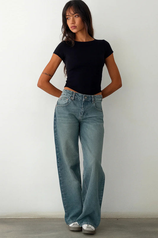 Luna Women’s Wide Leg Jeans with Low Rise Waist and Classic Five-Pocket Design 1