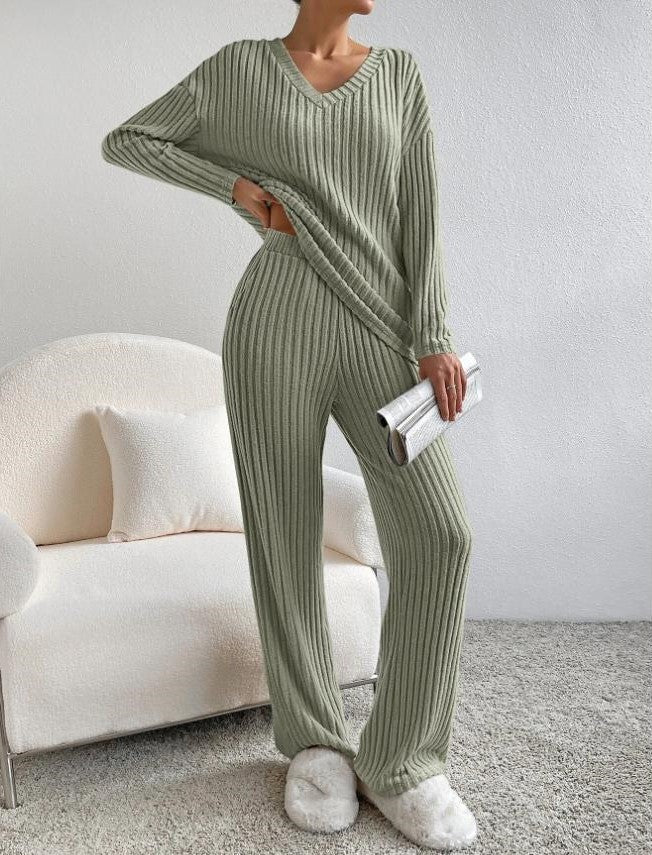 Ava Women’s Pullover Sweater Set with V-Neck and High-Waist Wide-Leg Pants 4