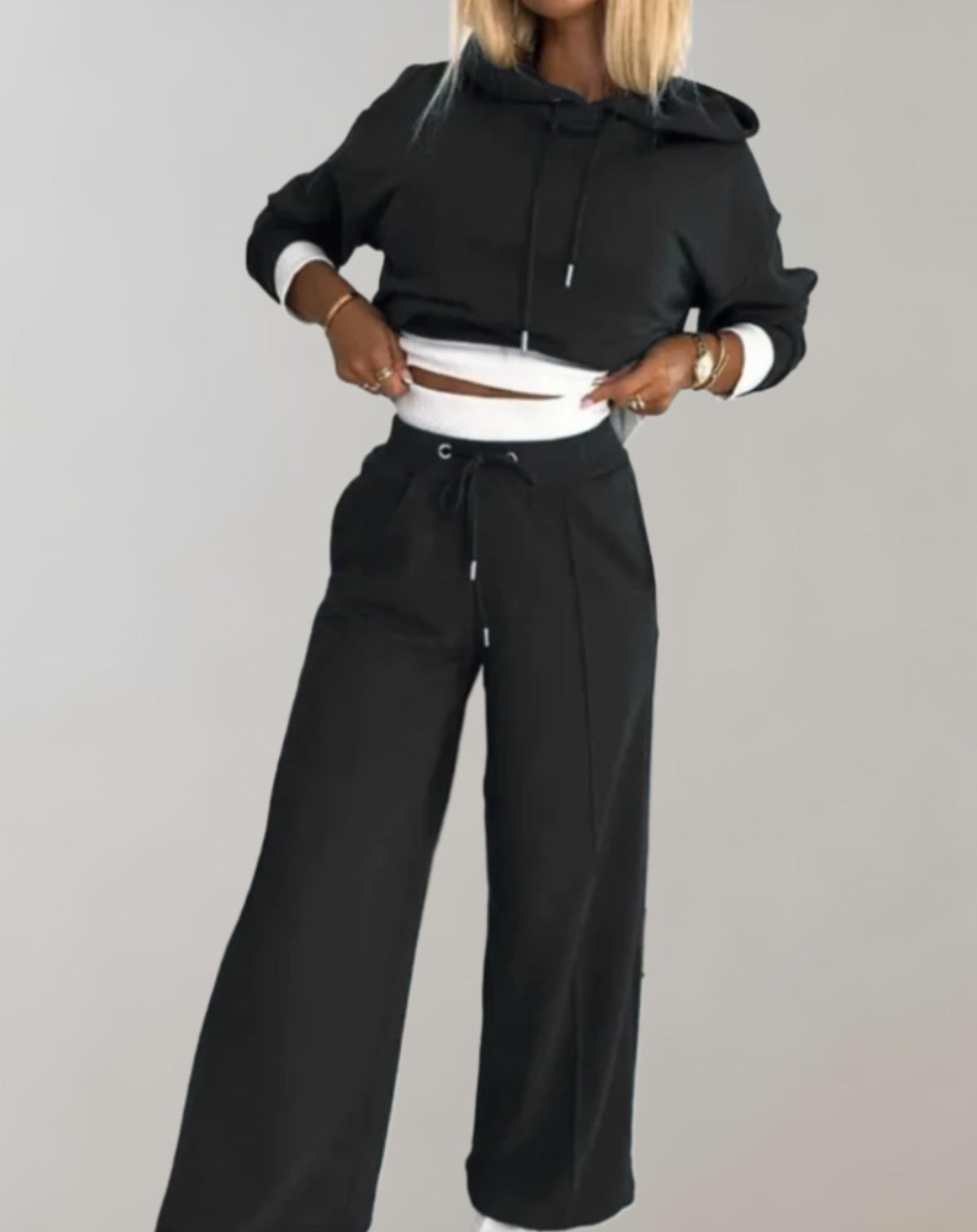 Carmen Women’s Tracksuit Set with Soft Hoodie and Relaxed Fit Jogging Pants 0