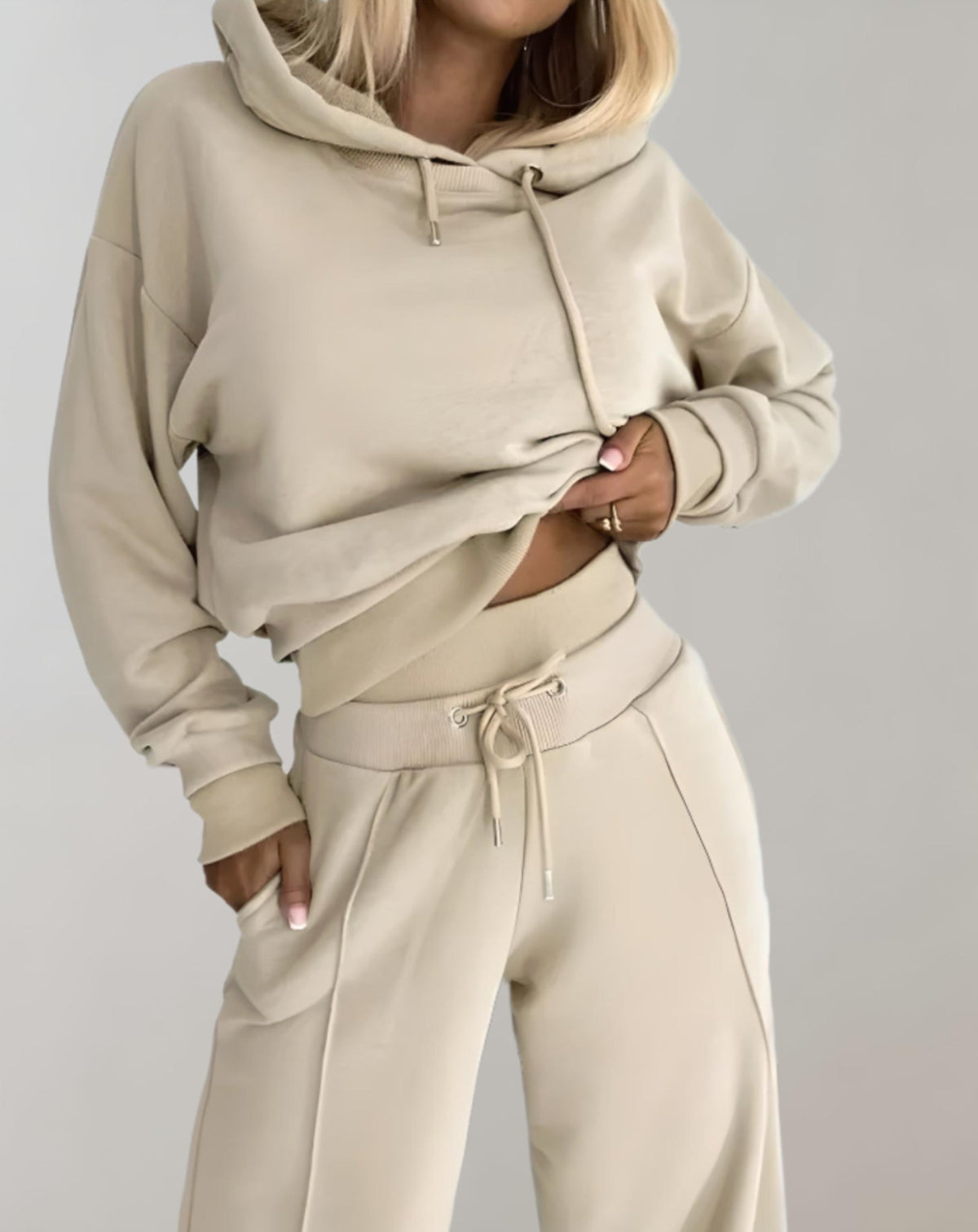 Carmen Women’s Tracksuit Set with Soft Hoodie and Relaxed Fit Jogging Pants 5