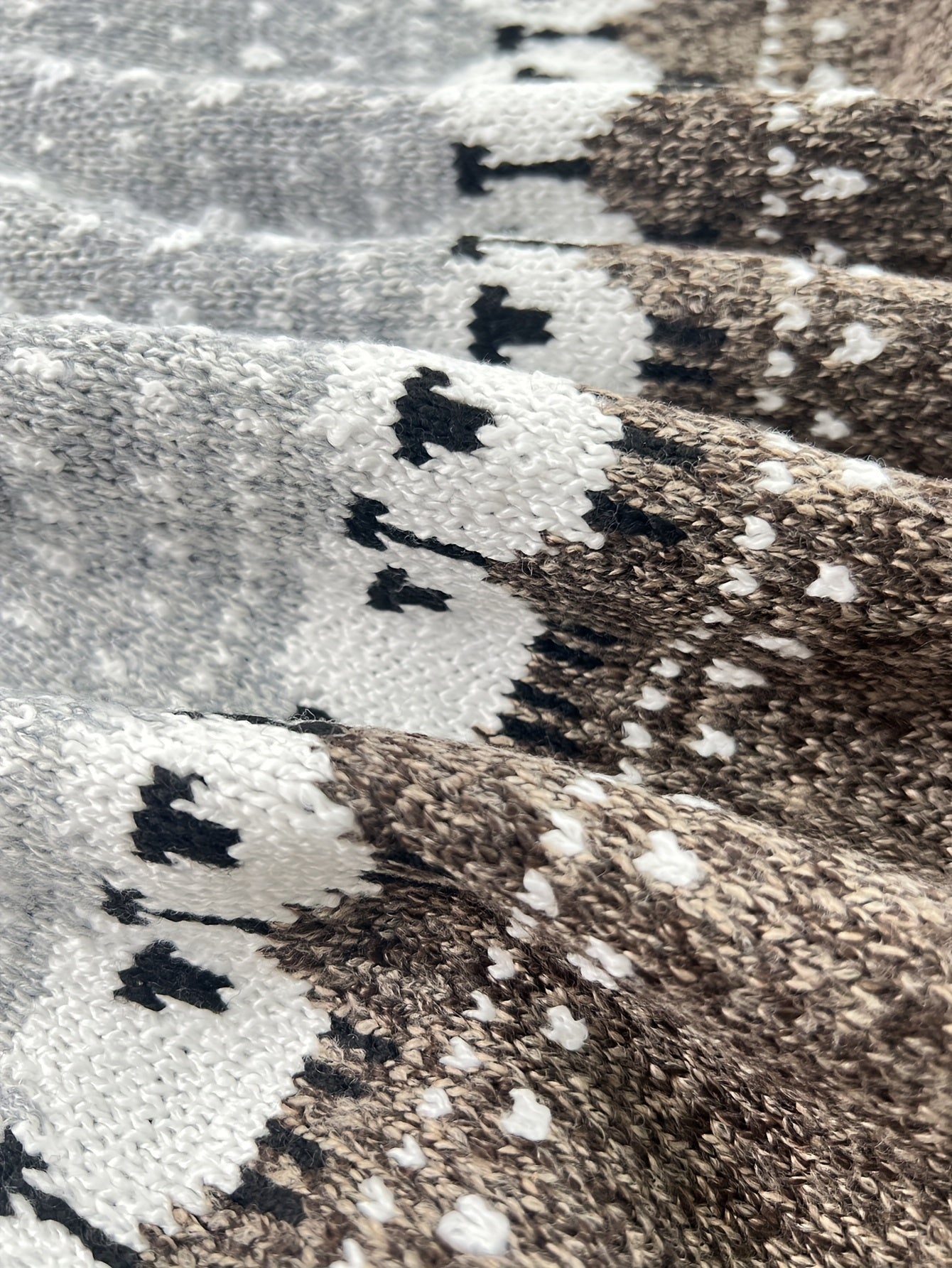 Joanna Women's Oversized Sweater | Chunky Knit, Sheep Jacquard Design 3
