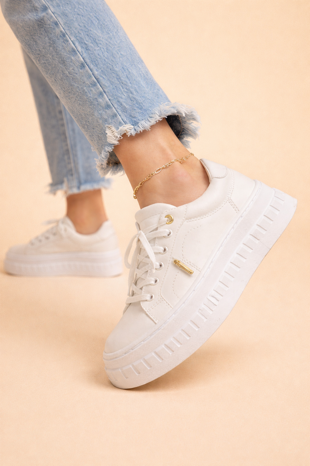 Sienna Women’s Sneakers with Elevated Platform Sole and Cushioned Support 3