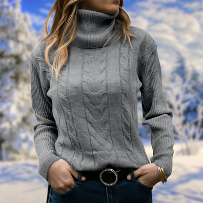 Talia Women's Jumper with Turtleneck Design and Fitted Silhouette for Lightweight Warmth 3