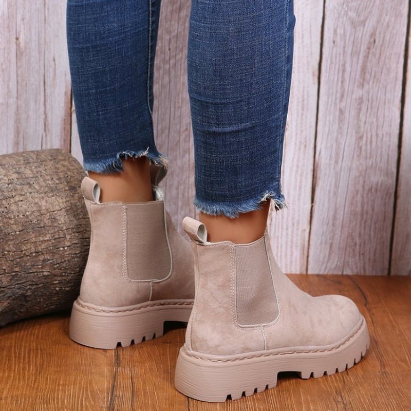 Vera Women’s Chelsea Boots with Chunky Platform Sole and Elastic Side Panels 2