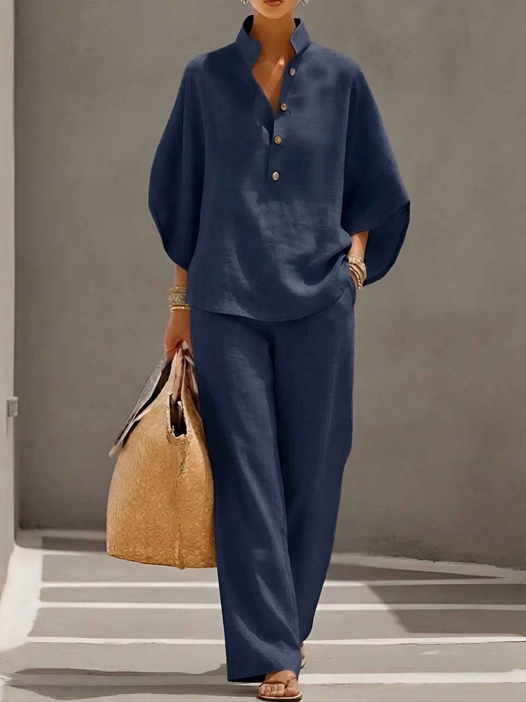 Vera Women's Set with Structured Collar Top and Wide Leg Trousers 2